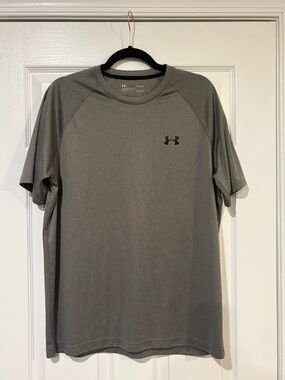 Under Armour Men's Short-Sleeve Performance Tee — Gray